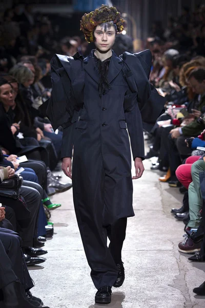Look 7